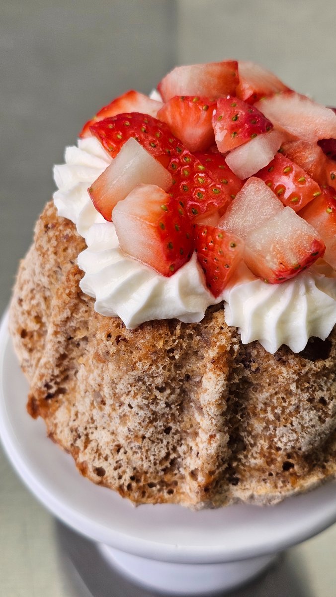 Mosta Bundt Strawberry